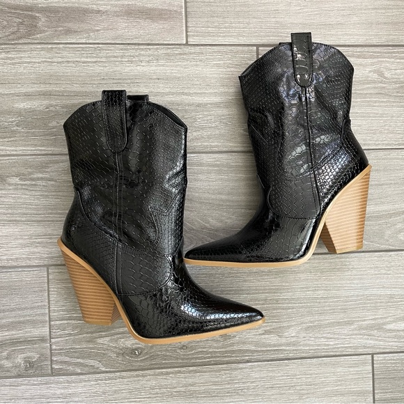 Cape Robbin Shoes - Cape Robbin| Western black cowboy boots, heeled boot—Rodeo Style•••Size 10M